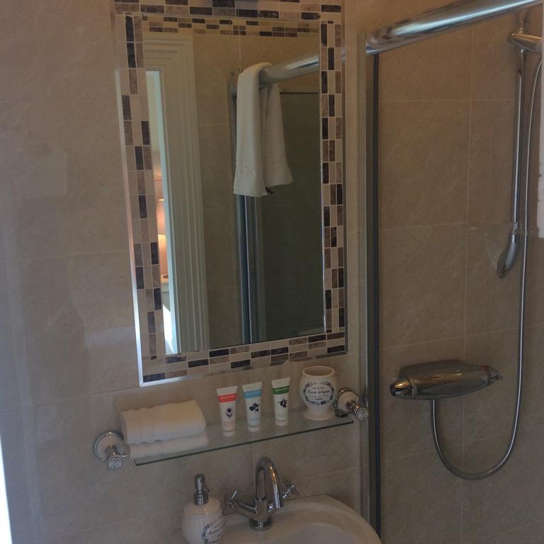 St Columbs House Bed & Breakfast Buncrana Bagian luar foto